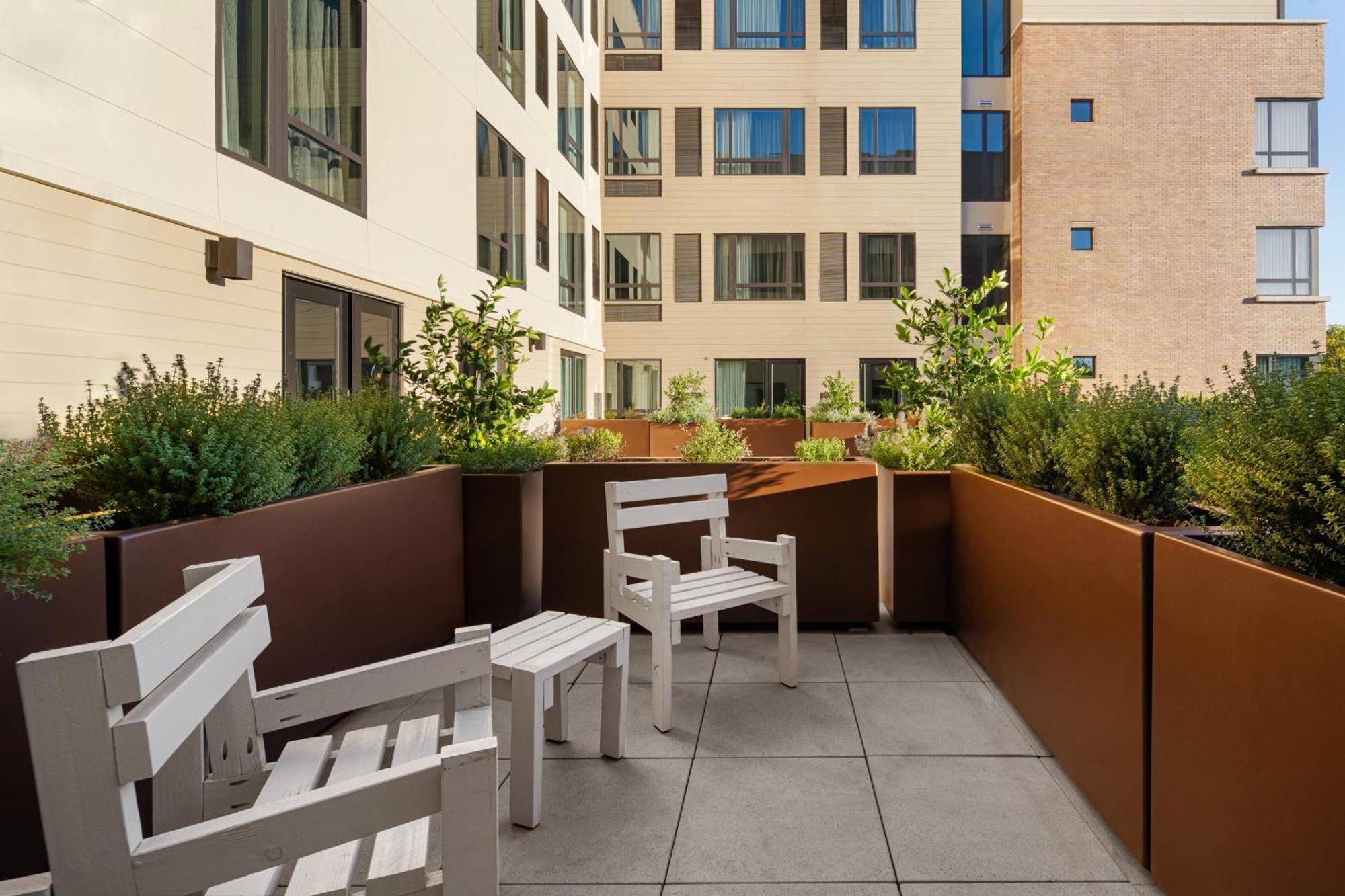 Ac Hotel By Marriott Santa Rosa Sonoma Wine Country Exterior photo